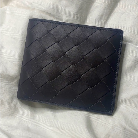 BRAND NEW BOTTEGA VENETA WALLET